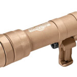 146661 SureFire M640DFTTNPRO M640DFT-PRO Scout Light Pro Tan 600/700 Lumens White LED