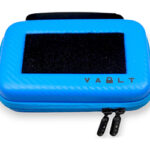 VCVLTNANOBLUCBN 1 VAULT NANO CASE BLUE CARBON