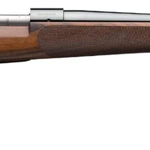 Winchester Model 70 Super Grade 7mm Remington Magnum 26 inch AAA French walnut